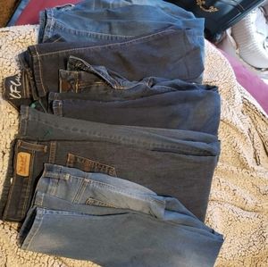 Womens 5 pair skinny jeans, 1 pair straight leg levis size 5/27